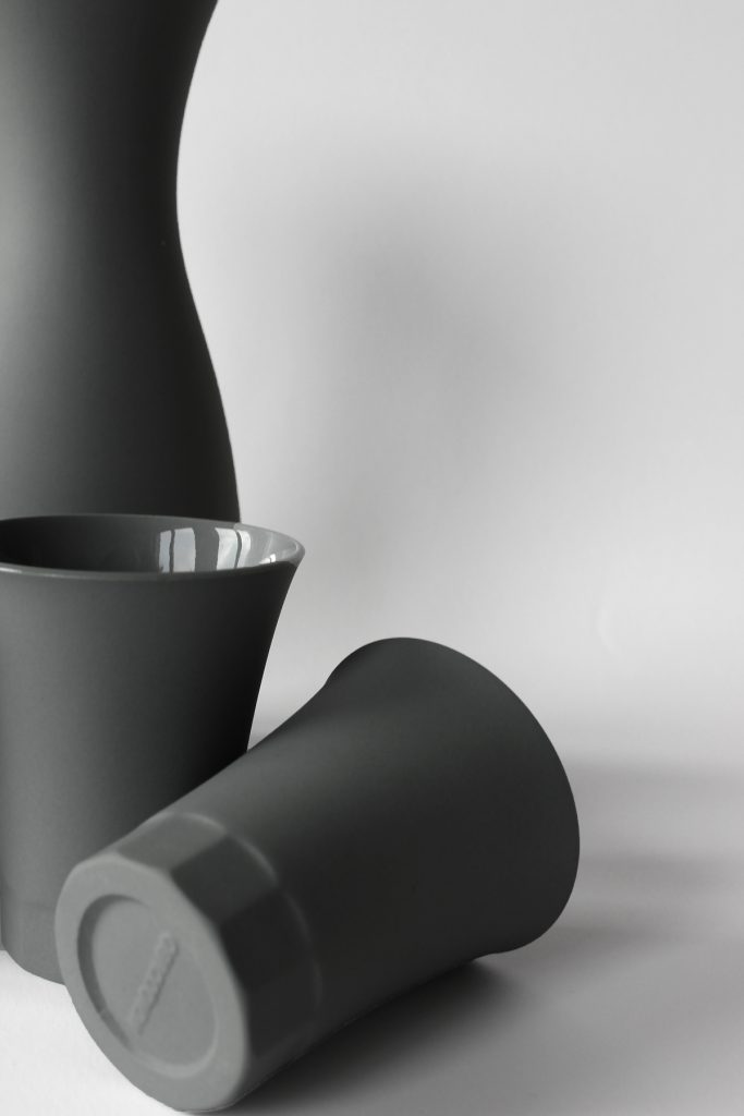 POSITANO collection set carafe and cups, dark gray porcelain