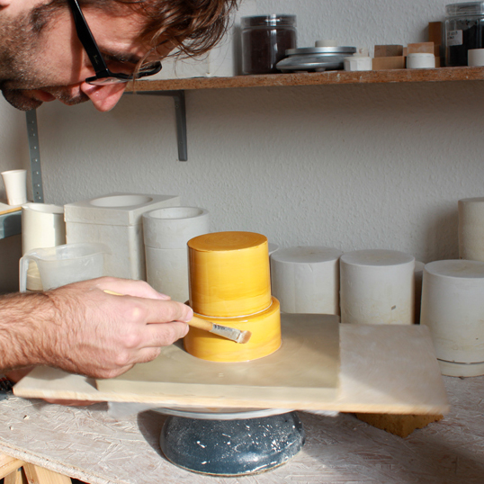 Zimarì handwarmer porcelain and juncus by ORTOGONALE
