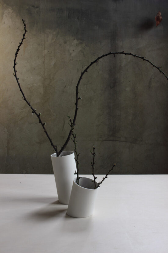 modern vase made of porcelain by ORTOGONALE modern vase made of porcelain by ORTOGONALE