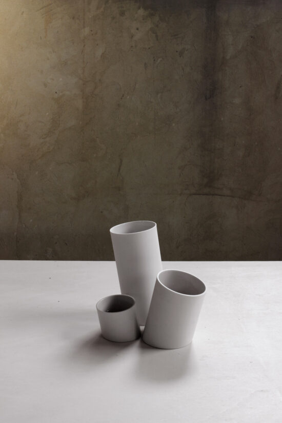 modern vase made of porcelain by ORTOGONALE modern vase made of porcelain by ORTOGONALE