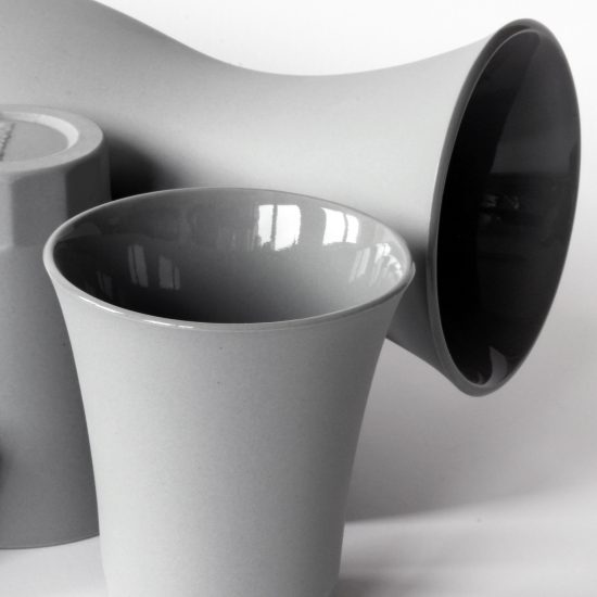 POSITANO collection set carafe and cups, light gray porcelain