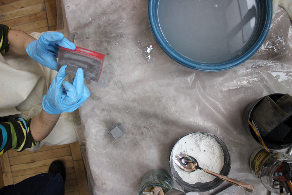 concrete in jewellery workshop by ORTOGONALE