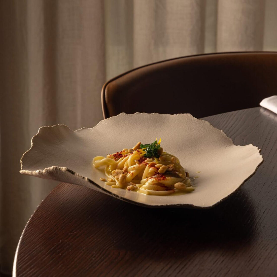 Stoneware plates for chef